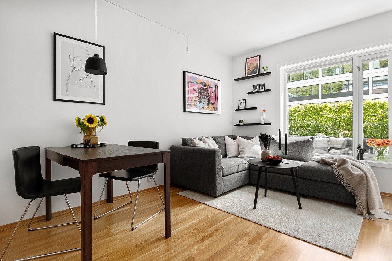 Światło w łazience – ściany, które błyszczą