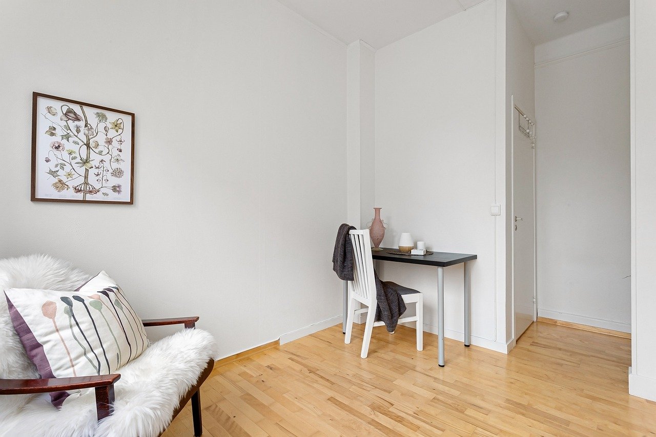 Jak odmienić ścianę za pomocą farby kredowej